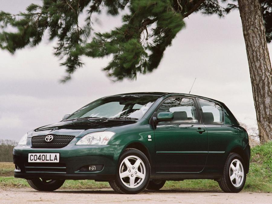 Toyota Corolla 3-Door (UK) '2001